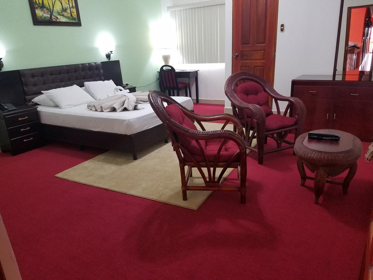 Hotel Don Vito Естелі Екстер'єр фото