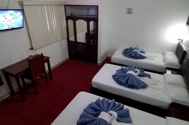 Hotel Don Vito Естелі Екстер'єр фото