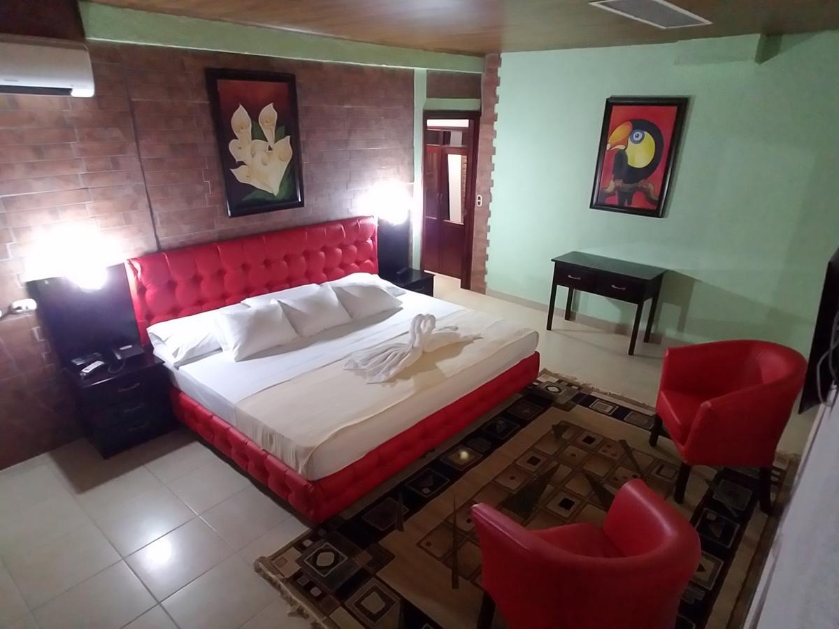 Hotel Don Vito Естелі Екстер'єр фото
