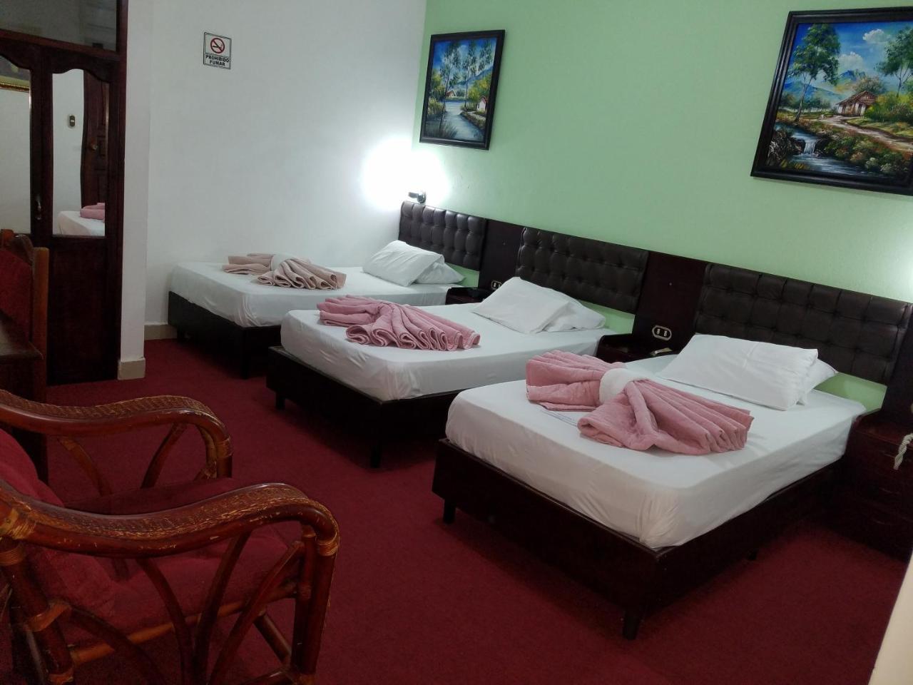 Hotel Don Vito Естелі Екстер'єр фото